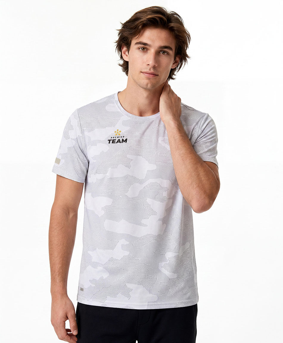 Polera deportiva hombre estilo camuflaje