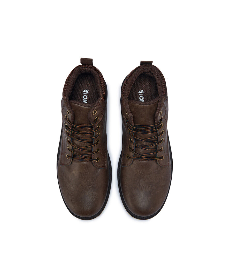 Bot&iacute;n hombre casual caf&eacute;