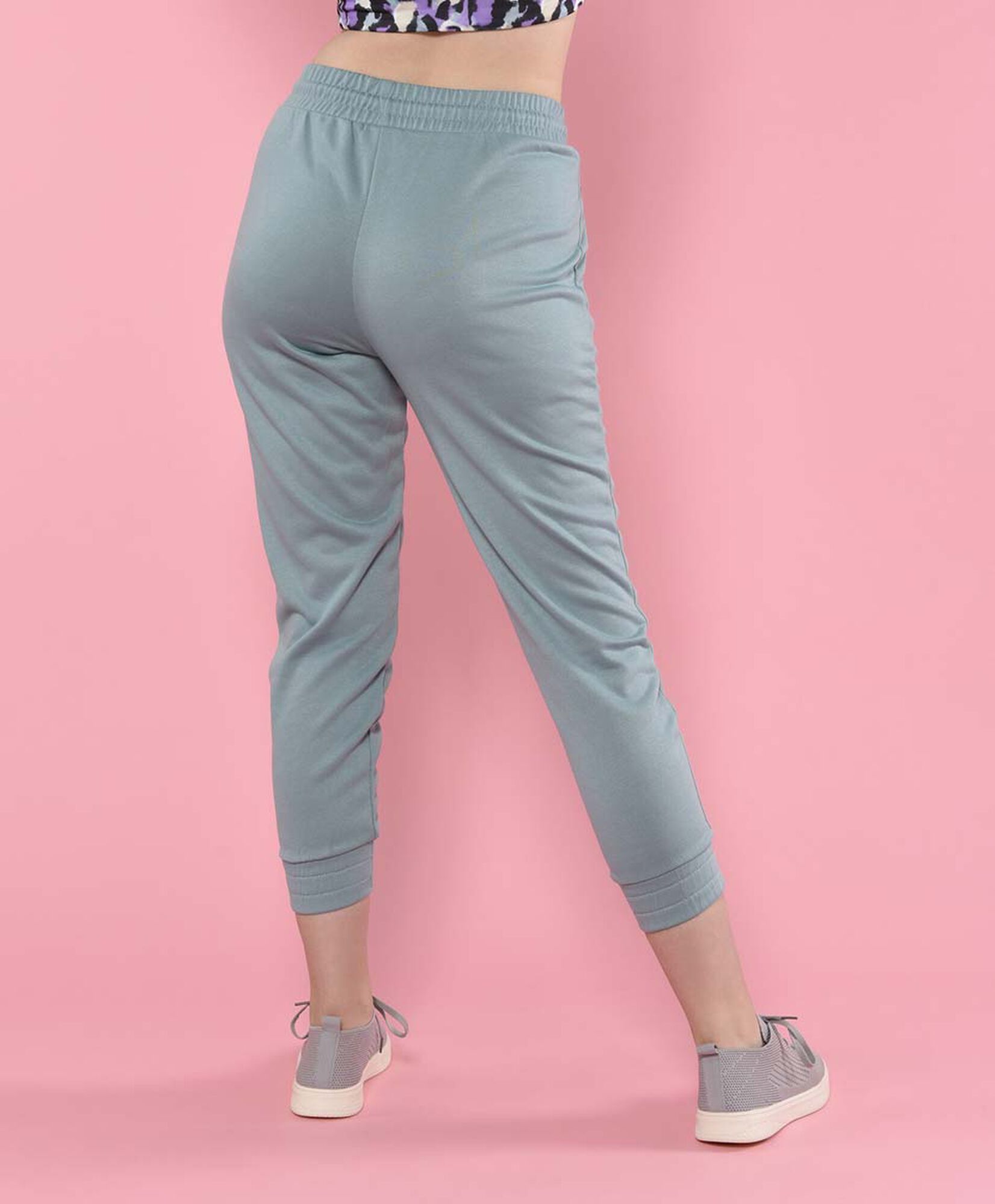 Pantalón de buzo mujer cierres slim fit Pantalón de buzo mujer cierres slim fit