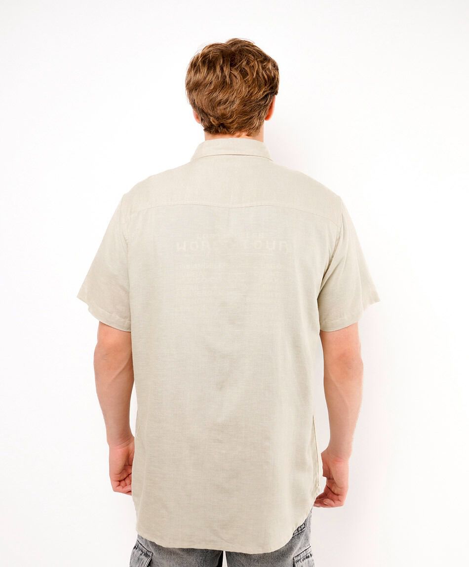 Camisa hombre b&aacute;sica manga corta