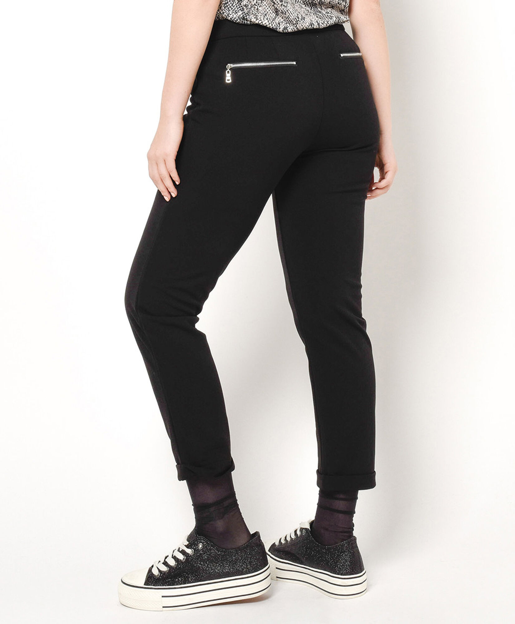 Pantalón mujer corto con basta Pantalón mujer corto con basta
