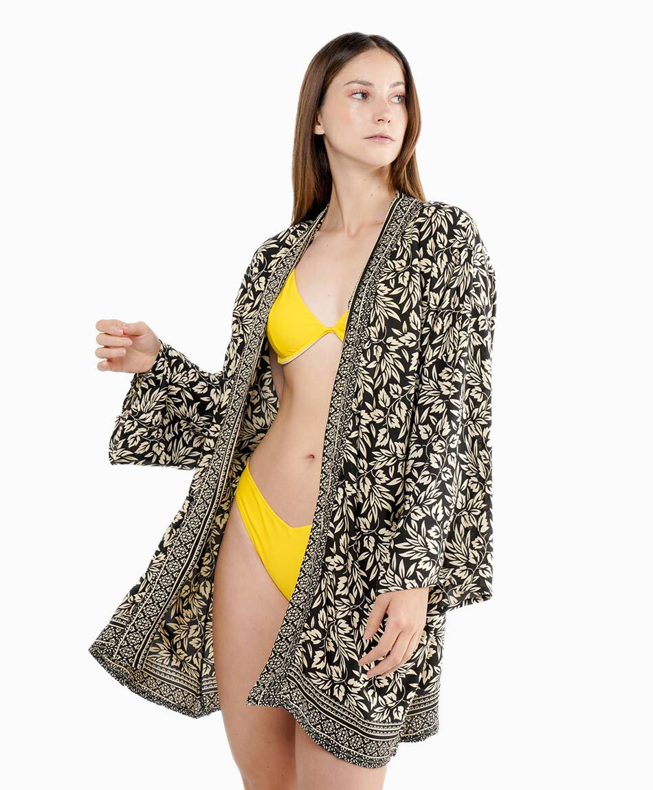 Kimono mujer flowers
