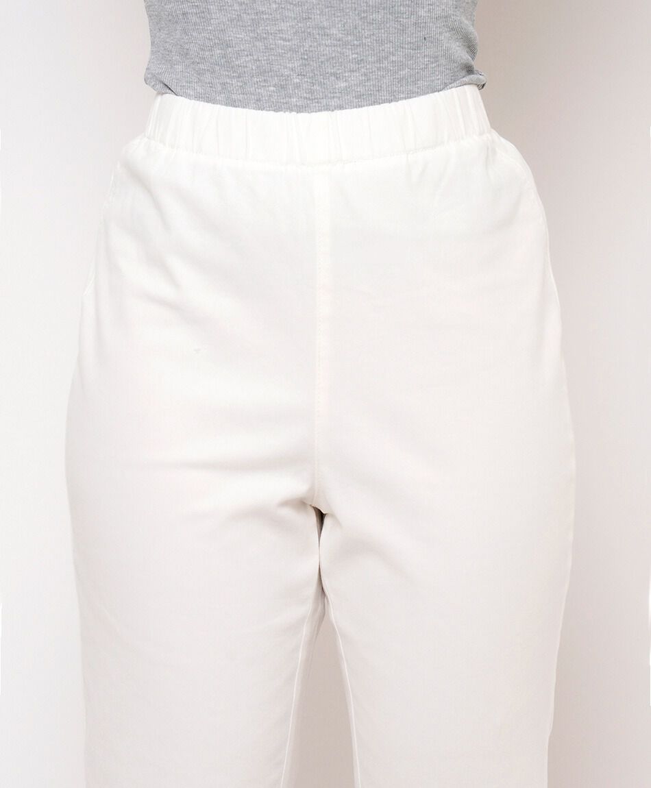 Pantal&oacute;n mujer estilo capri