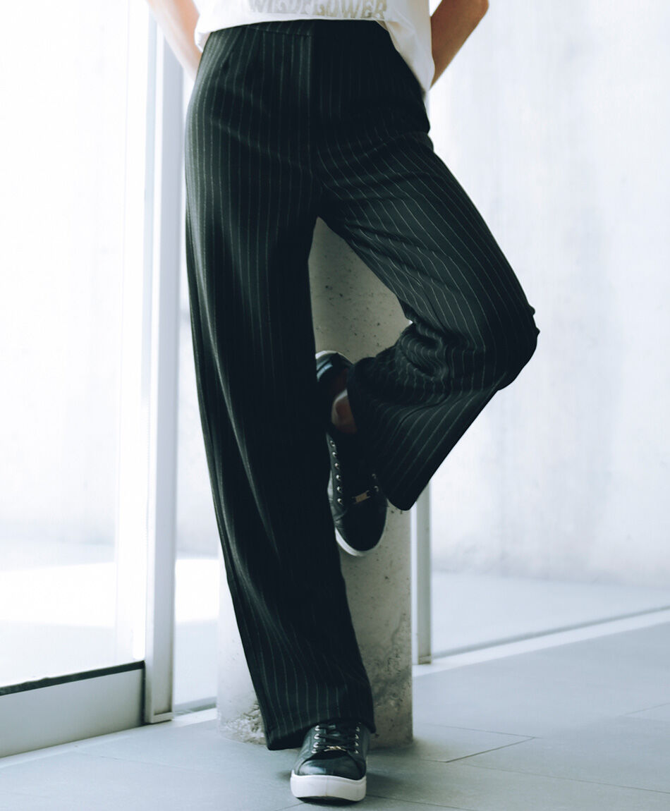 Pantal&oacute;n mujer l&iacute;neas verticales wide