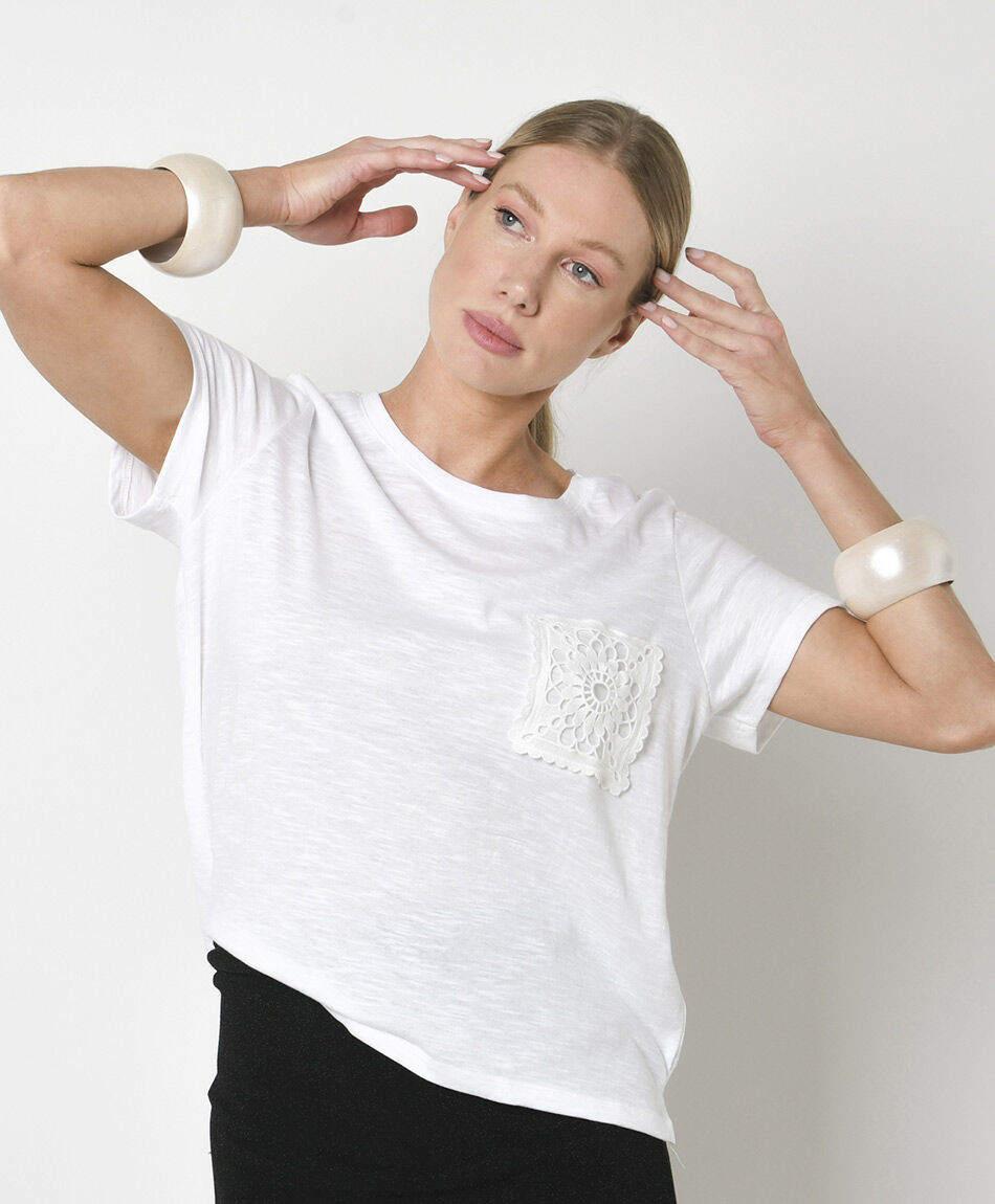 Polera mujer bolsillo encajes
