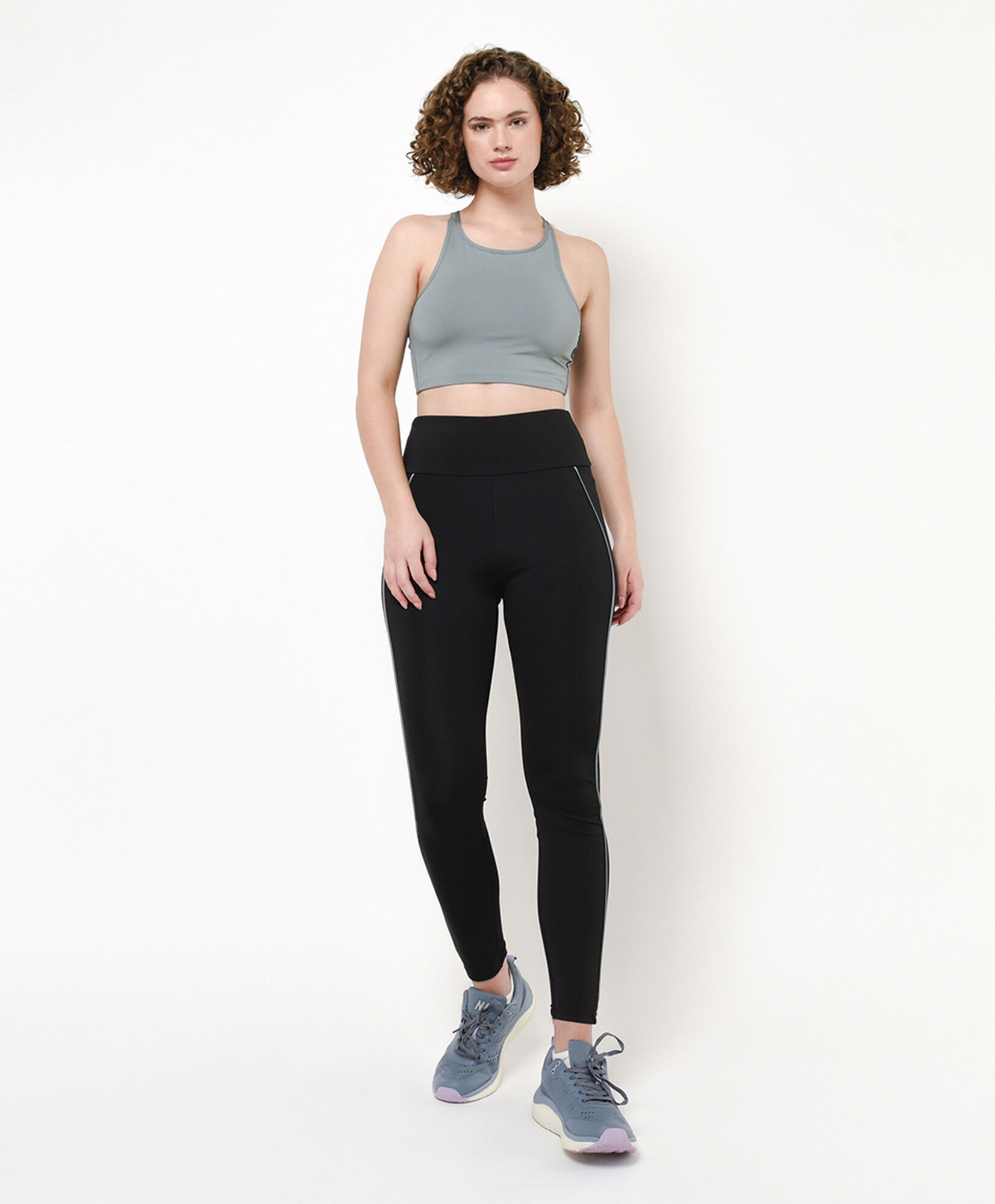 Calza deportiva mujer líneas piping Calza deportiva mujer líneas piping