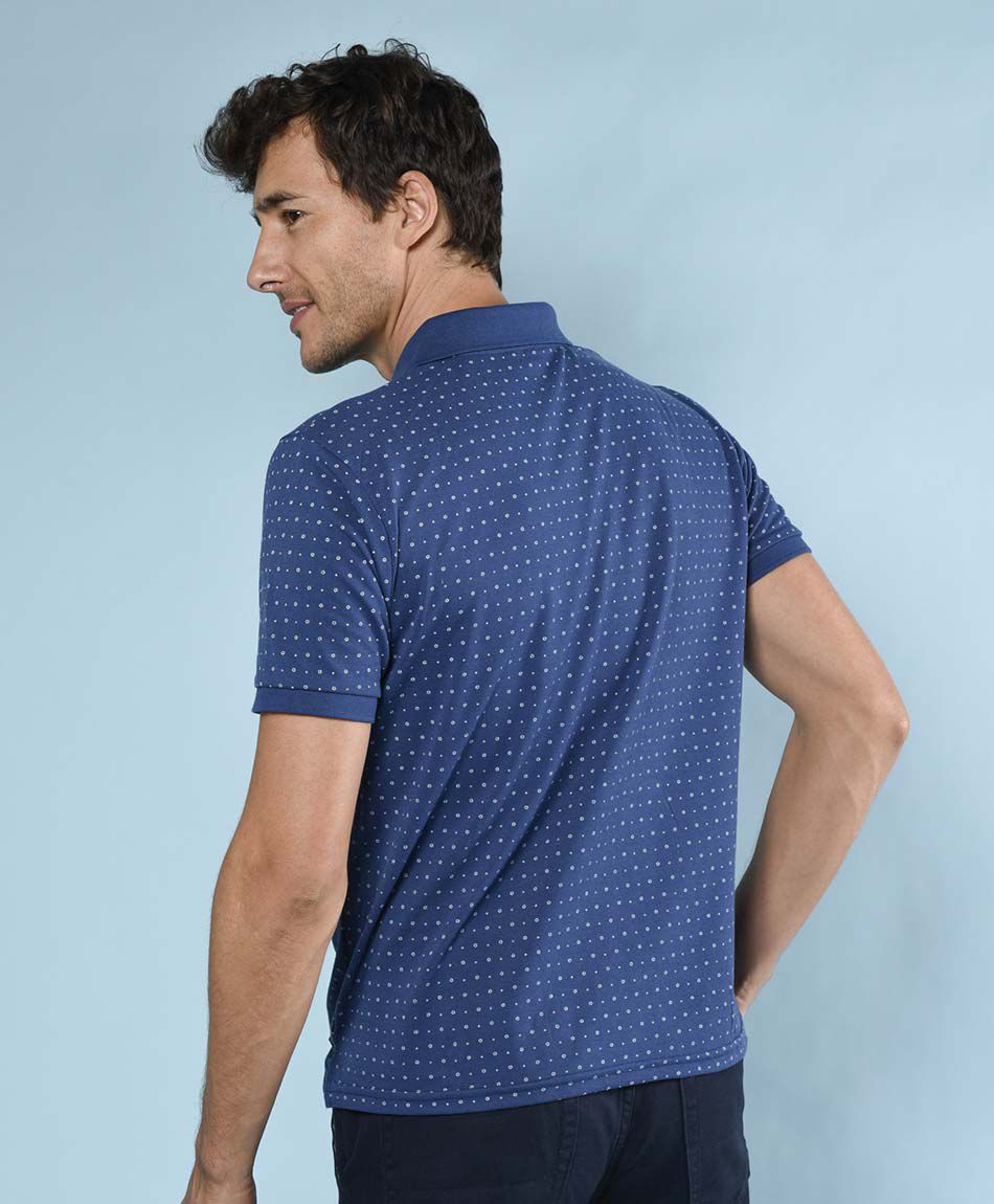Polera cuello polo estampada