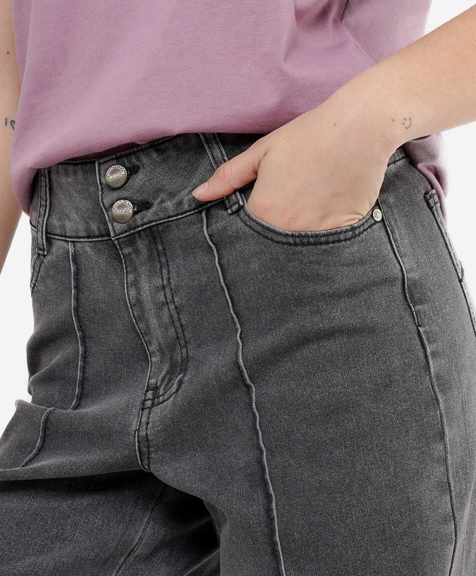 Jeans mujer wide leg gris costuras