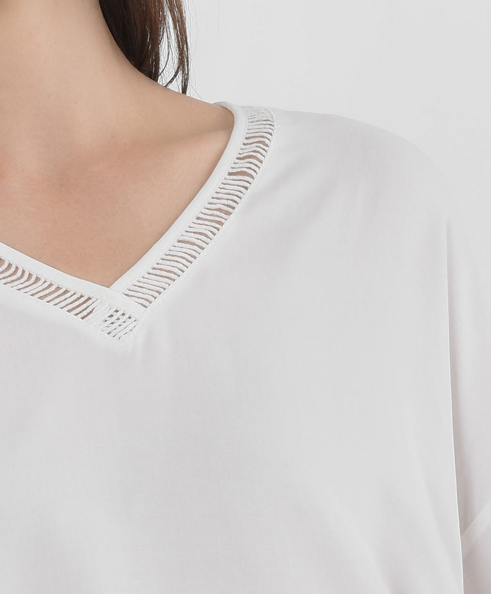 Blusa mujer cuello calado Blusa mujer cuello calado