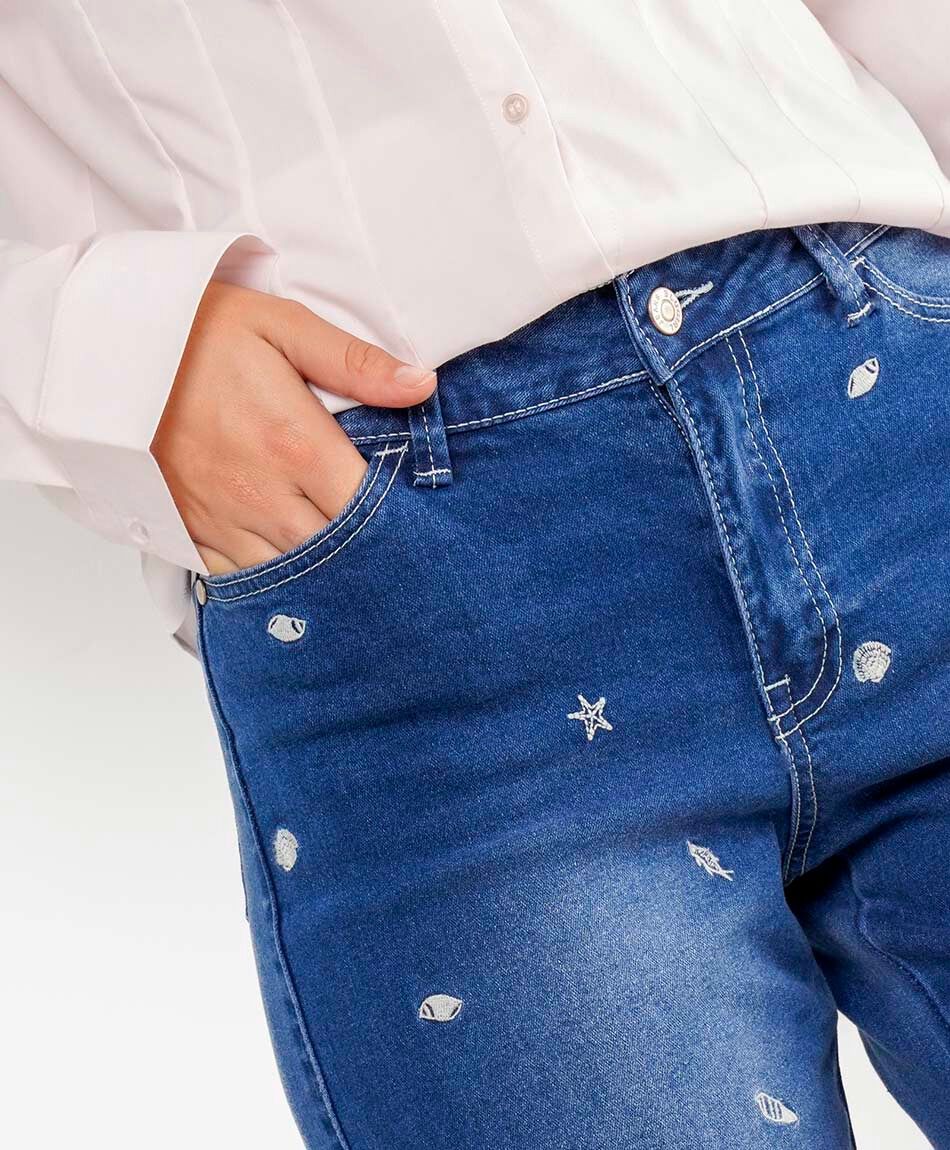 Jeans mujer wide leg bordado frontal