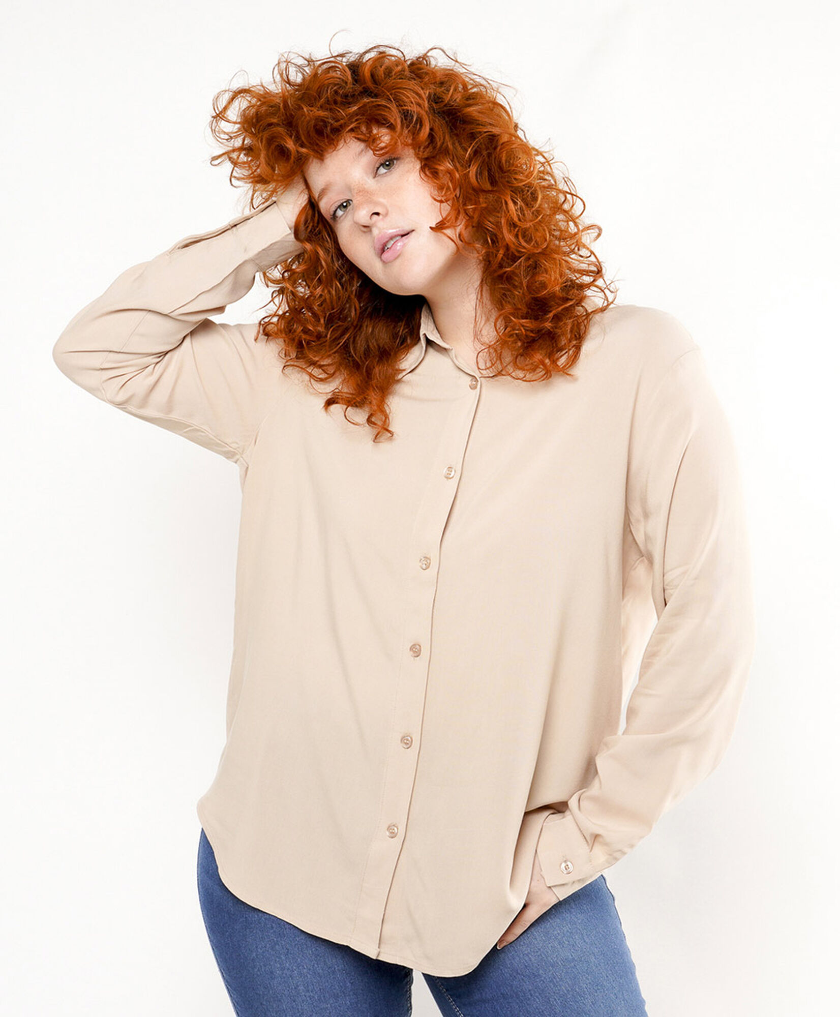 Blusa mujer clásica beige Blusa mujer clásica beige