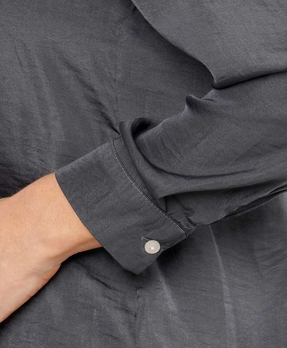 Blusa mujer gris estilo sat&iacute;n