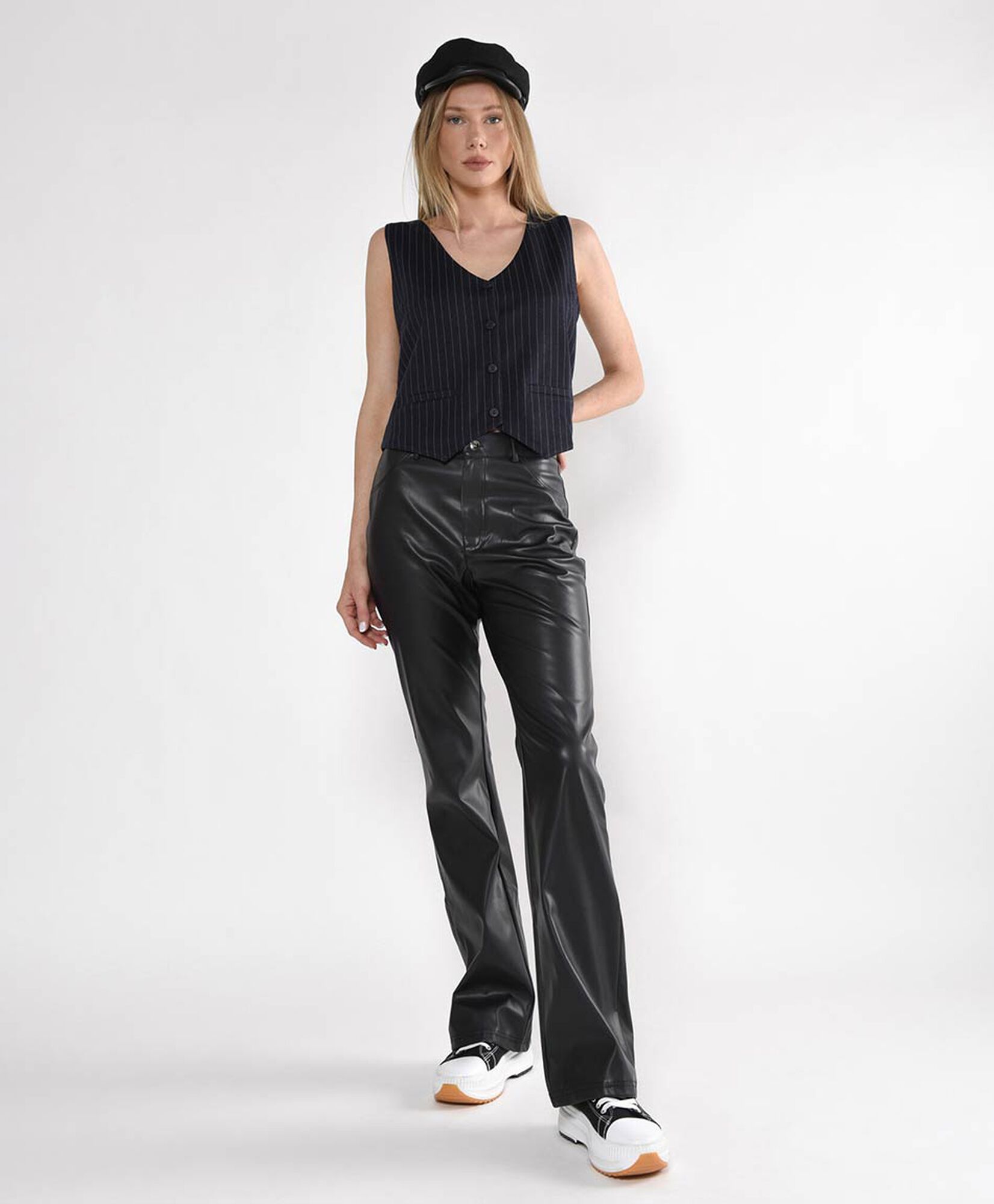Pantalón mujer imitación cuero Pantalón mujer imitación cuero