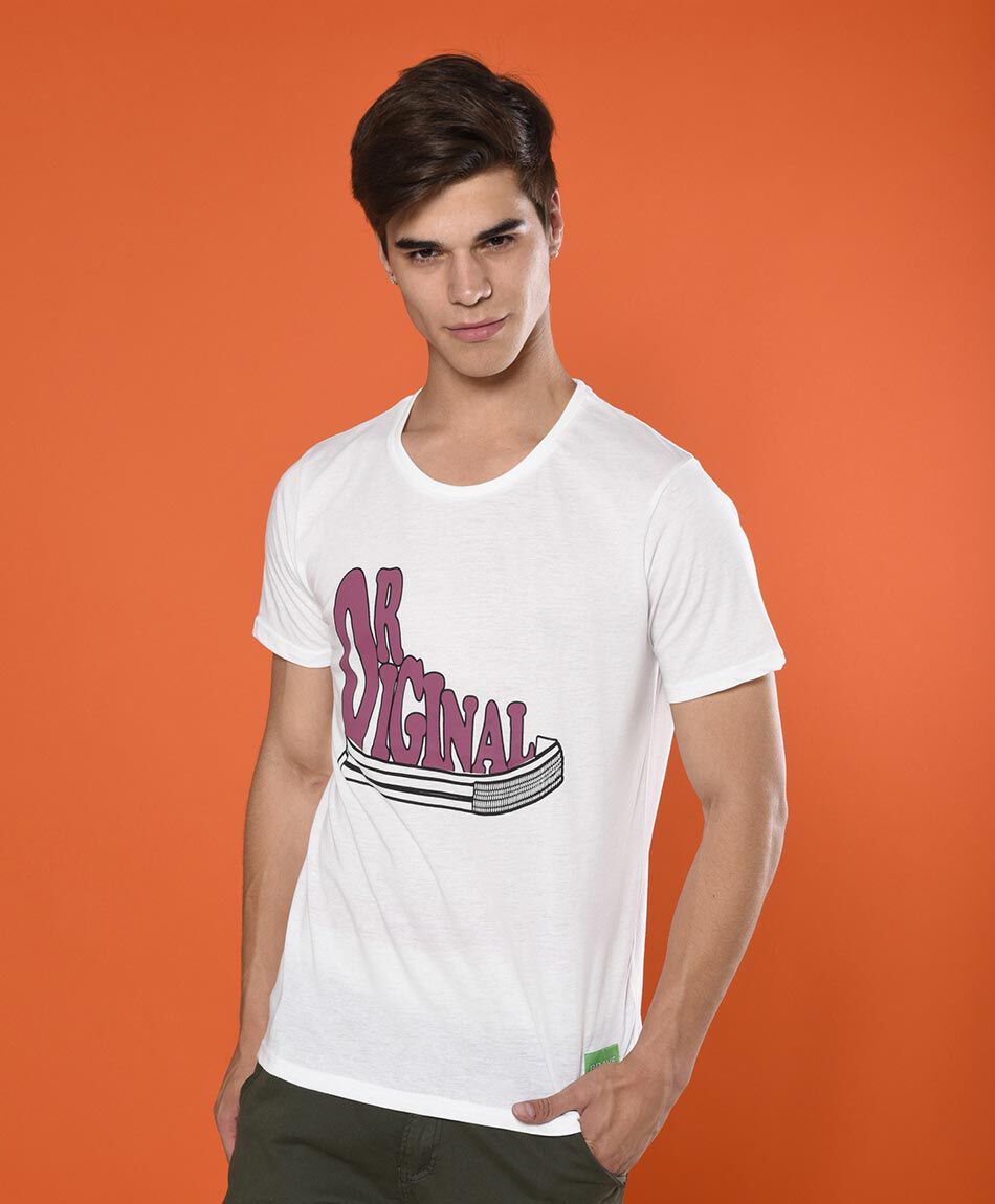 Polera manga corta cuello redondo