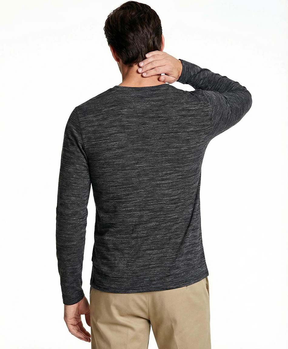 Polera hombre botones jaspeada