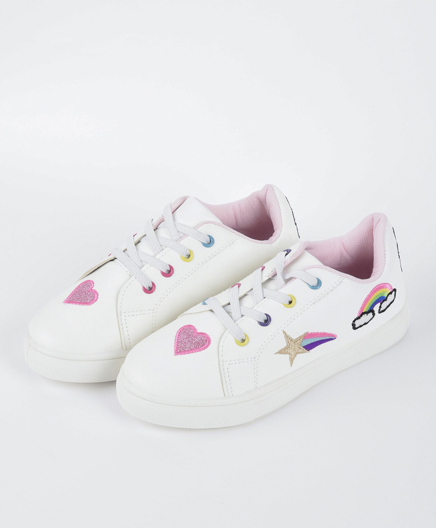 Zapatilla niña (24 a 29) parches Zapatilla niña (24 a 29) parches