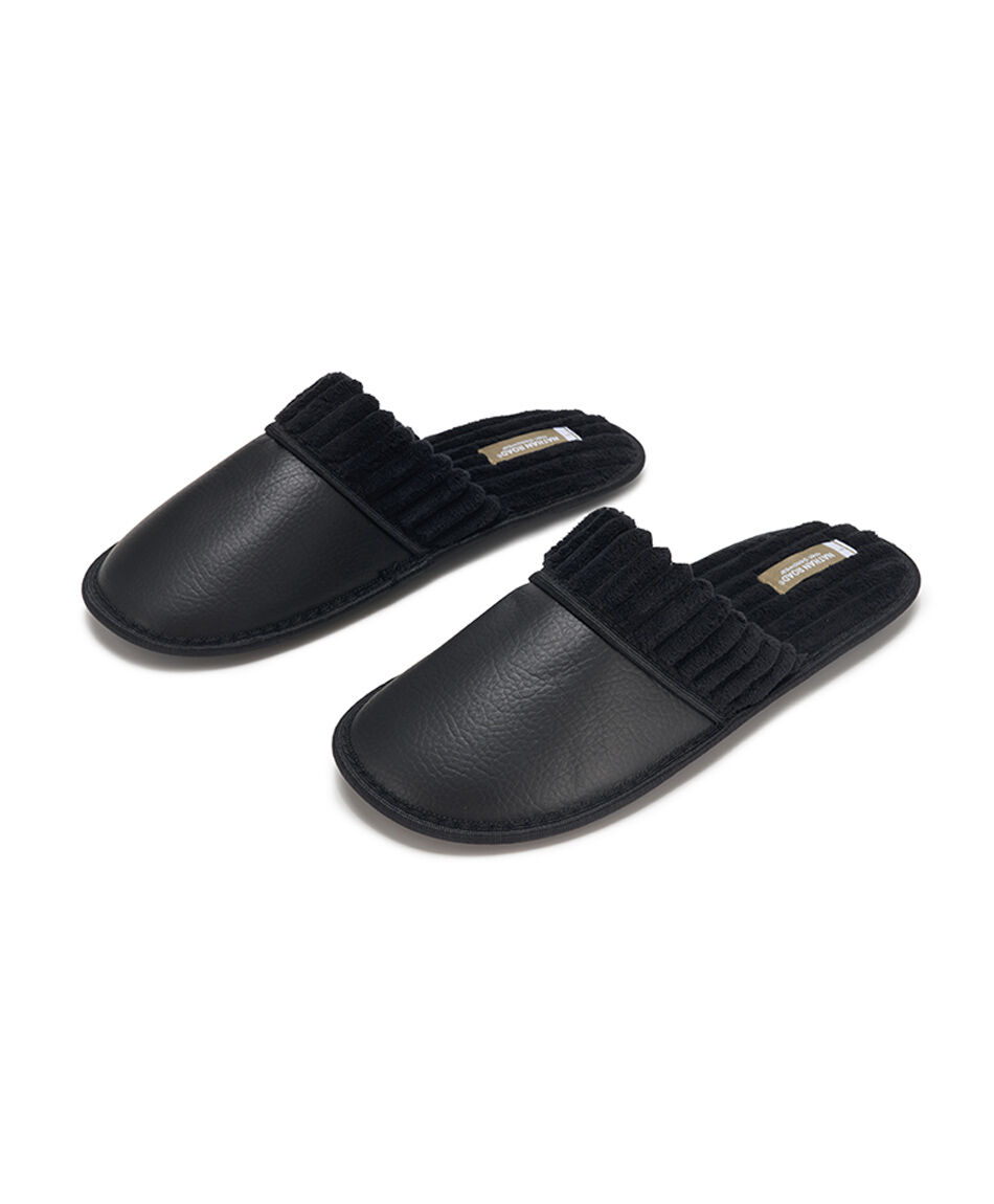 Pantuflas hombre negra relieve
