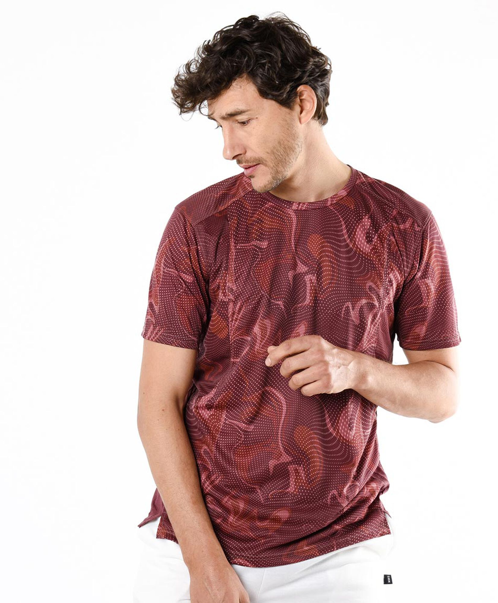 Polera deportiva hombre print rojo Polera deportiva hombre print rojo