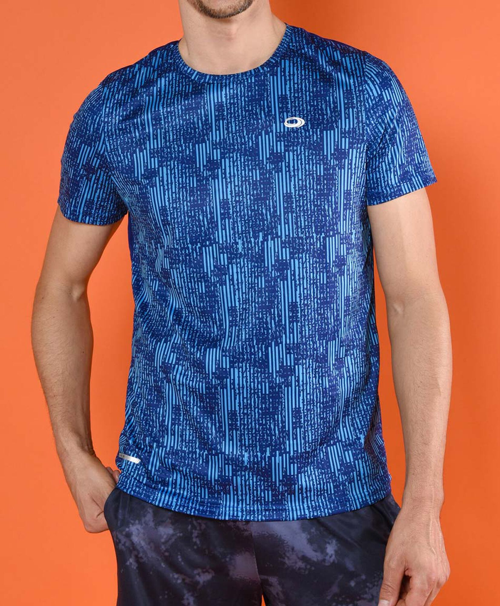 Polera deportiva manga corta cuello redondo Polera deportiva manga corta cuello redondo