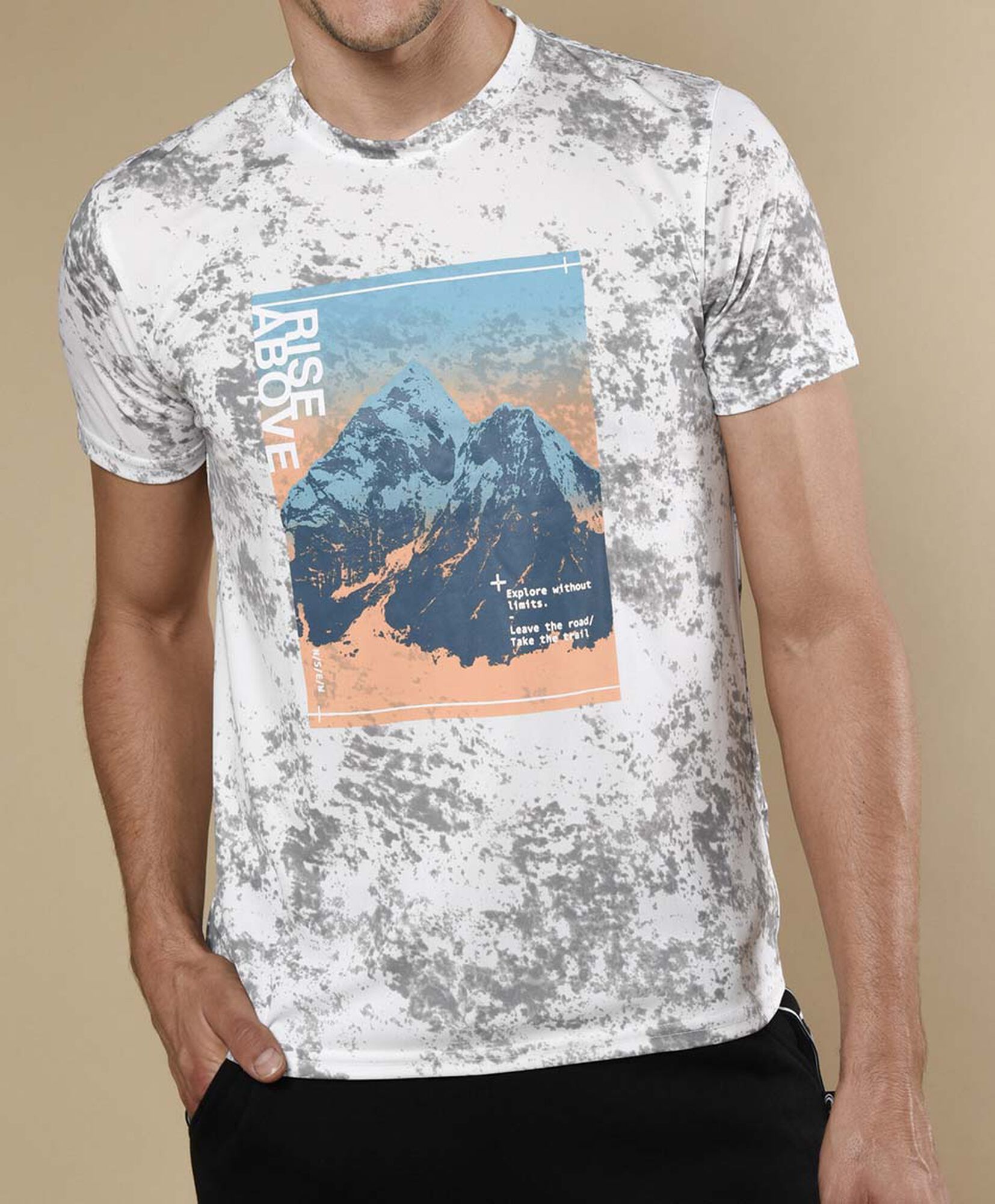 Polera deportiva manga corta cuello redondo Polera deportiva manga corta cuello redondo