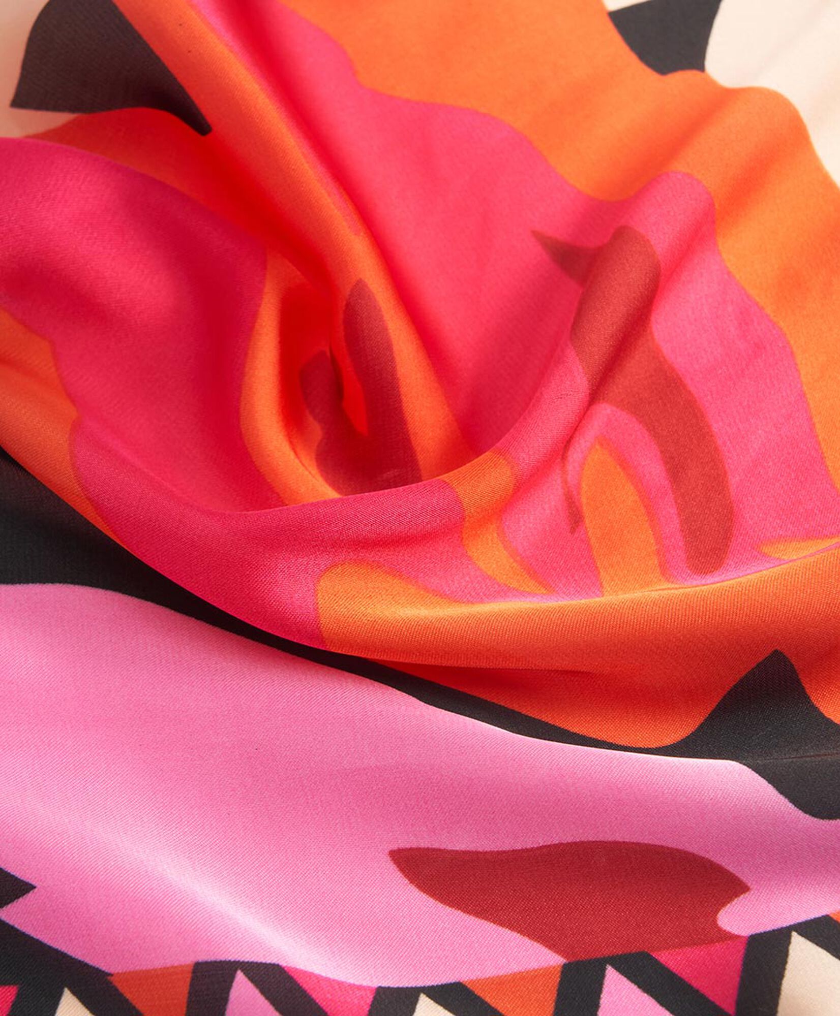 Pañuelo mujer diseño flores Pañuelo mujer diseño flores