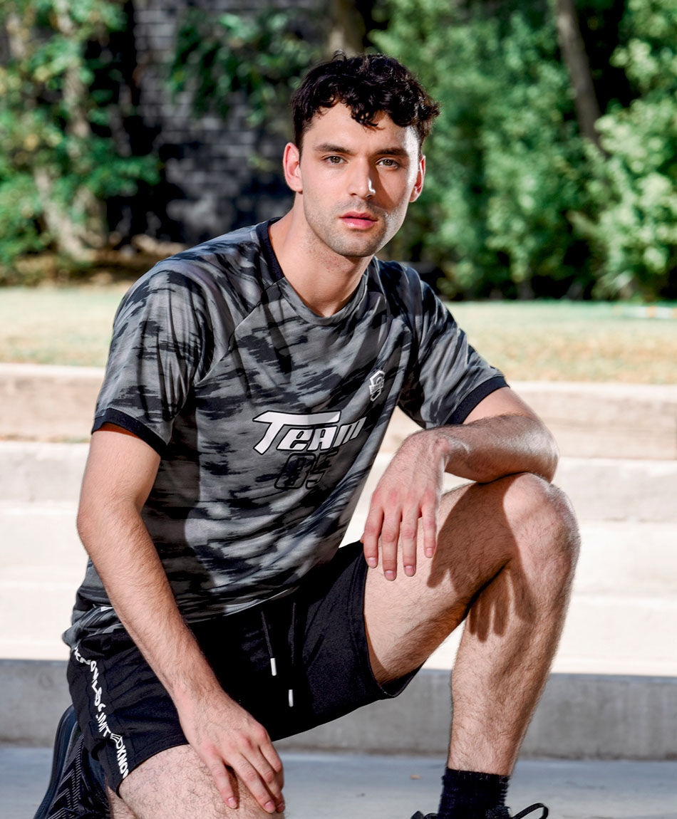 Polera deportiva hombre team 85