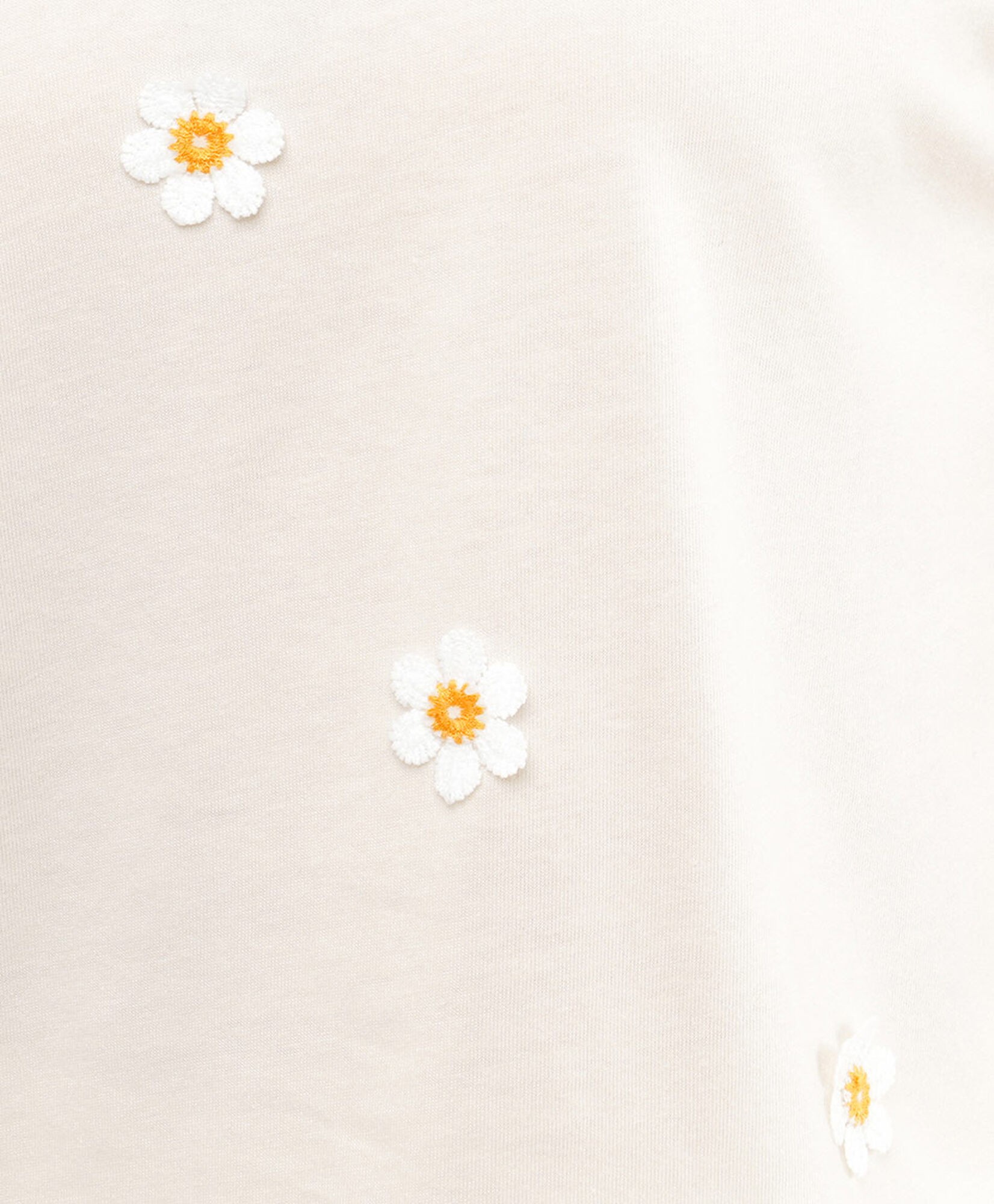 Polera mujer flores bordadas Polera mujer flores bordadas