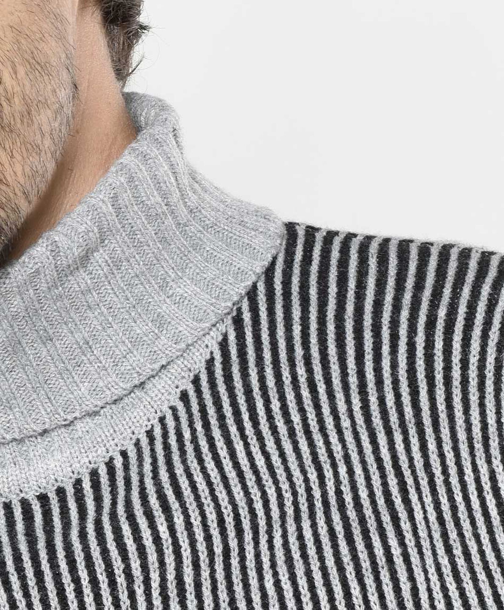 Sweater hombre beatle bicolor Sweater hombre beatle bicolor