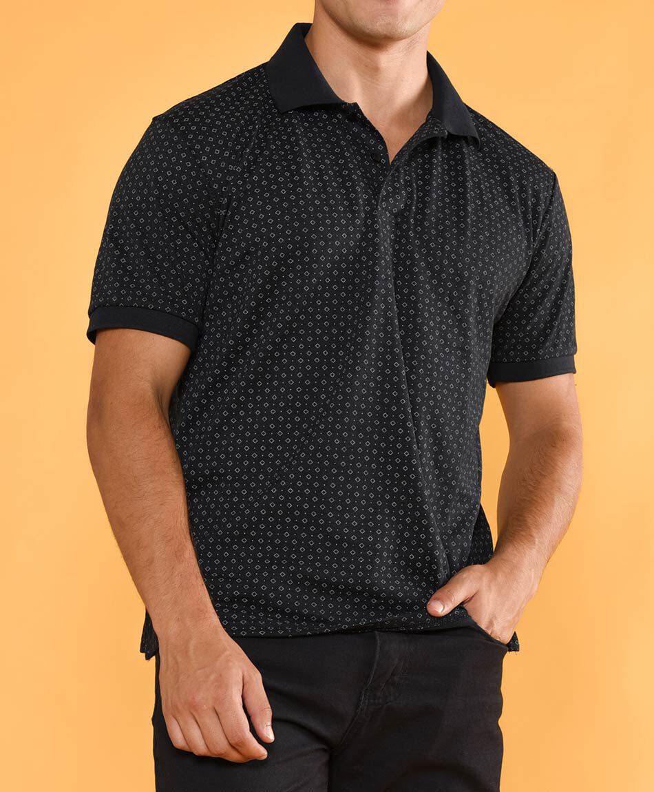 Polera manga corta cuello piqu&eacute;