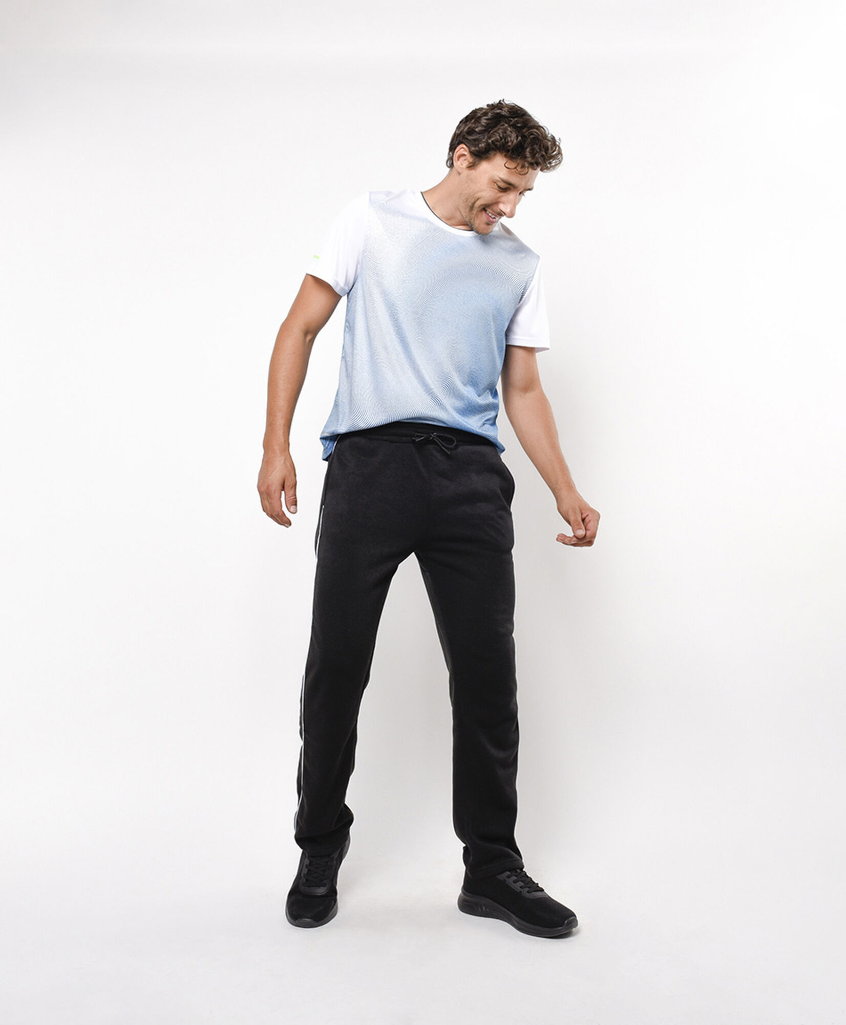 Pantalón deportivo hombre doble línea Pantalón deportivo hombre doble línea
