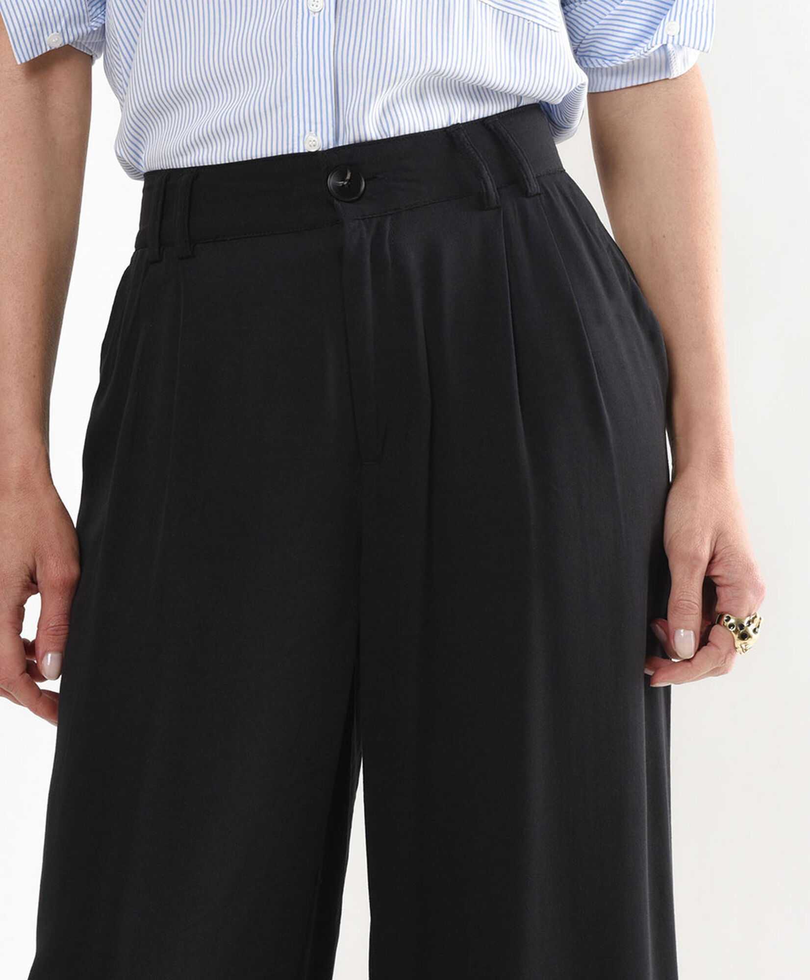 Pantalón mujer pinzas frontales wide Pantalón mujer pinzas frontales wide
