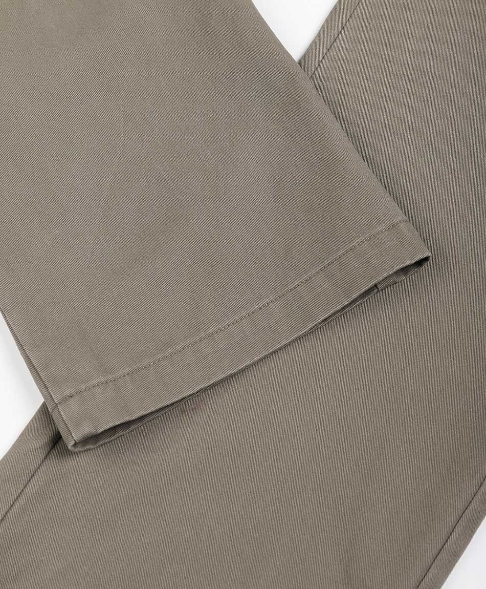 Pantal&oacute;n hombre liso caf&eacute;