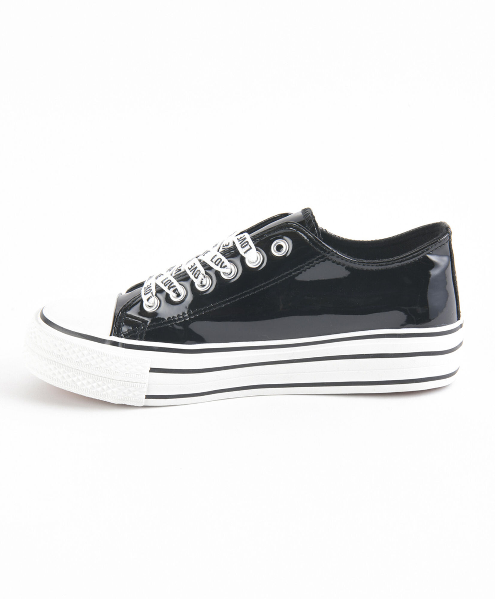Zapatilla mujer charol negra Zapatilla mujer charol negra
