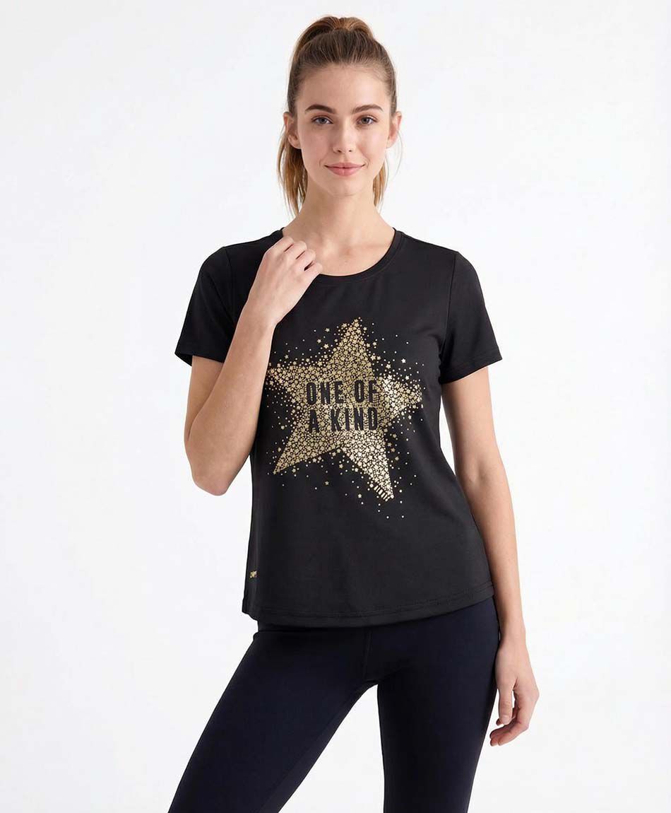 Polera deportiva mujer estrella dorada