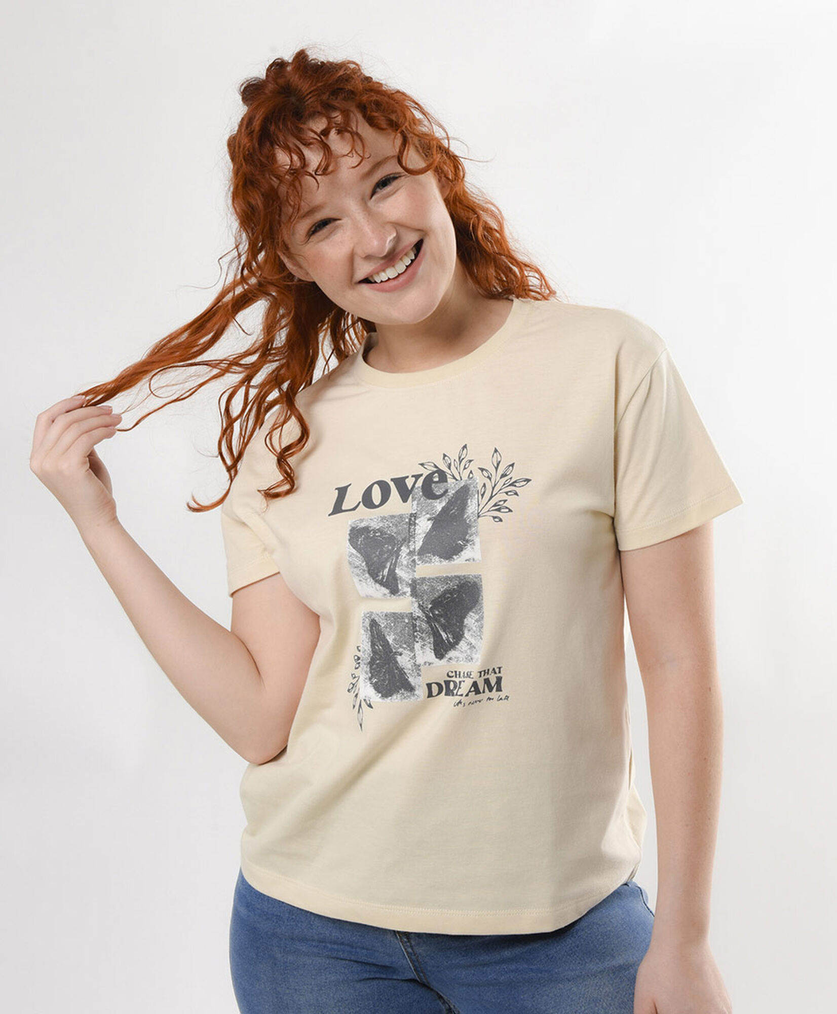 Polera mujer estampado mariposas Polera mujer estampado mariposas