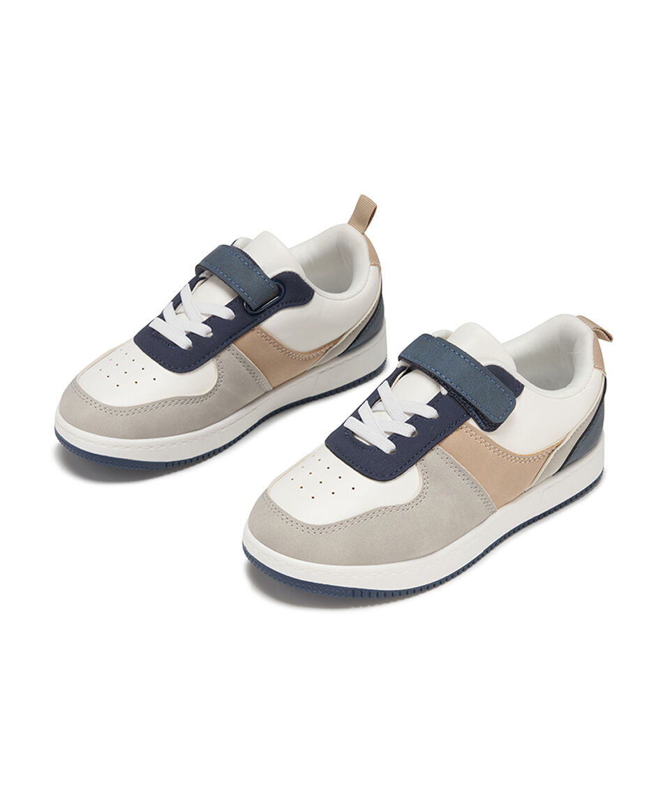 Zapatilla infantil (26 a 31) retro cortes