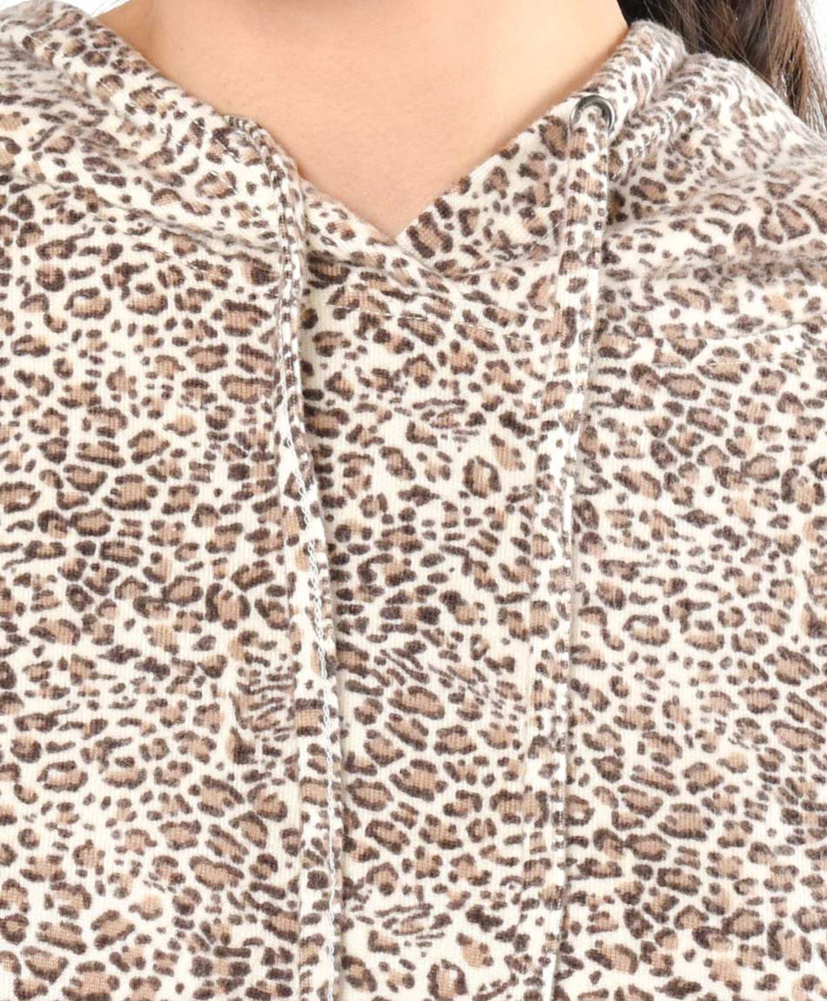 Polerón mujer animal print Polerón mujer animal print
