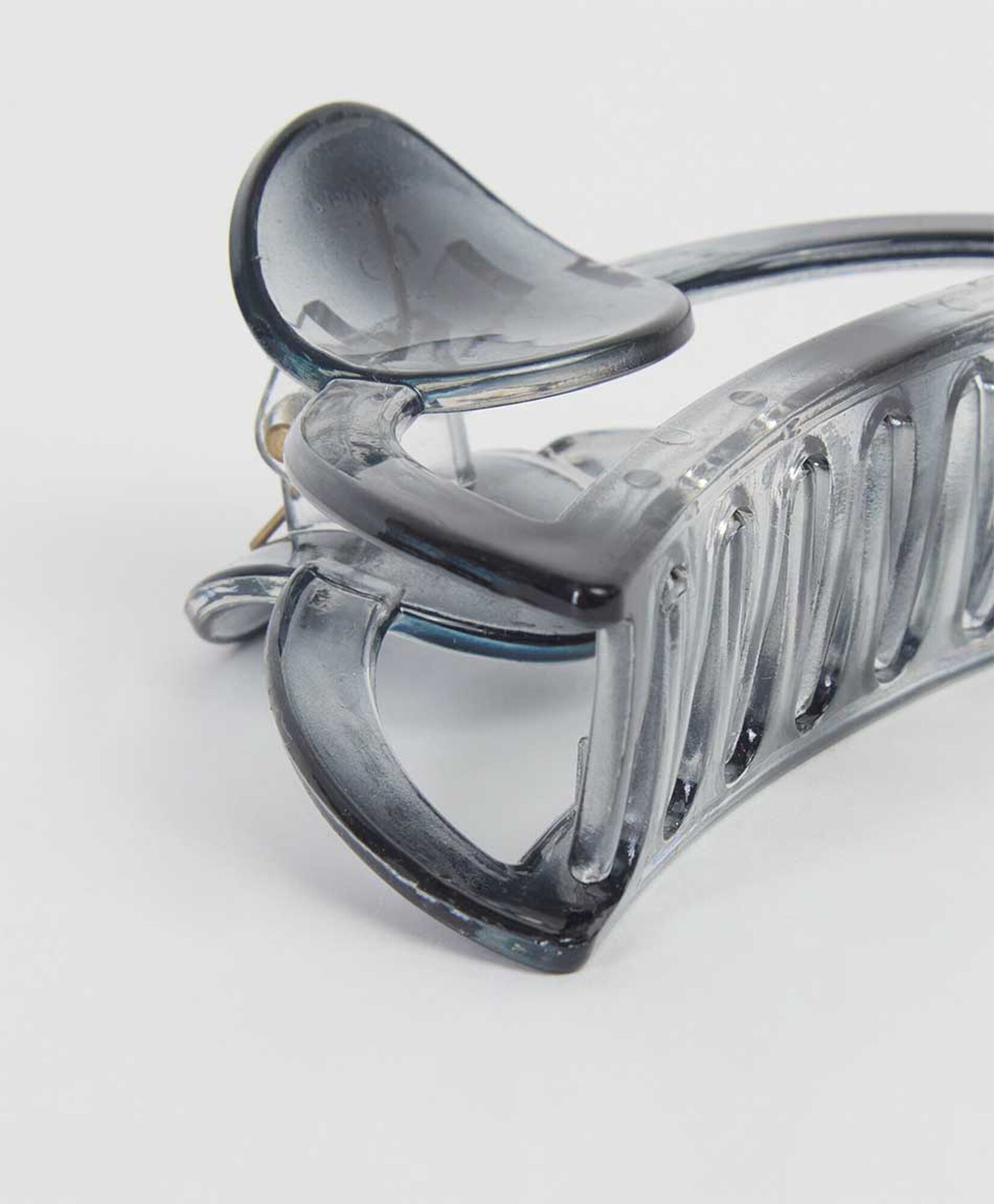 Traba mujer transparente Traba mujer transparente