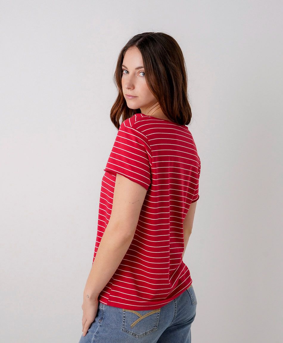 Polera mujer l&iacute;neas cuello v roja