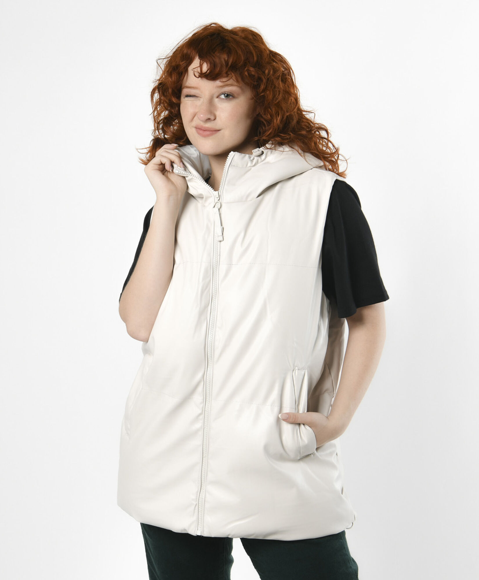 Parka mujer lisa sin mangas Parka mujer lisa sin mangas