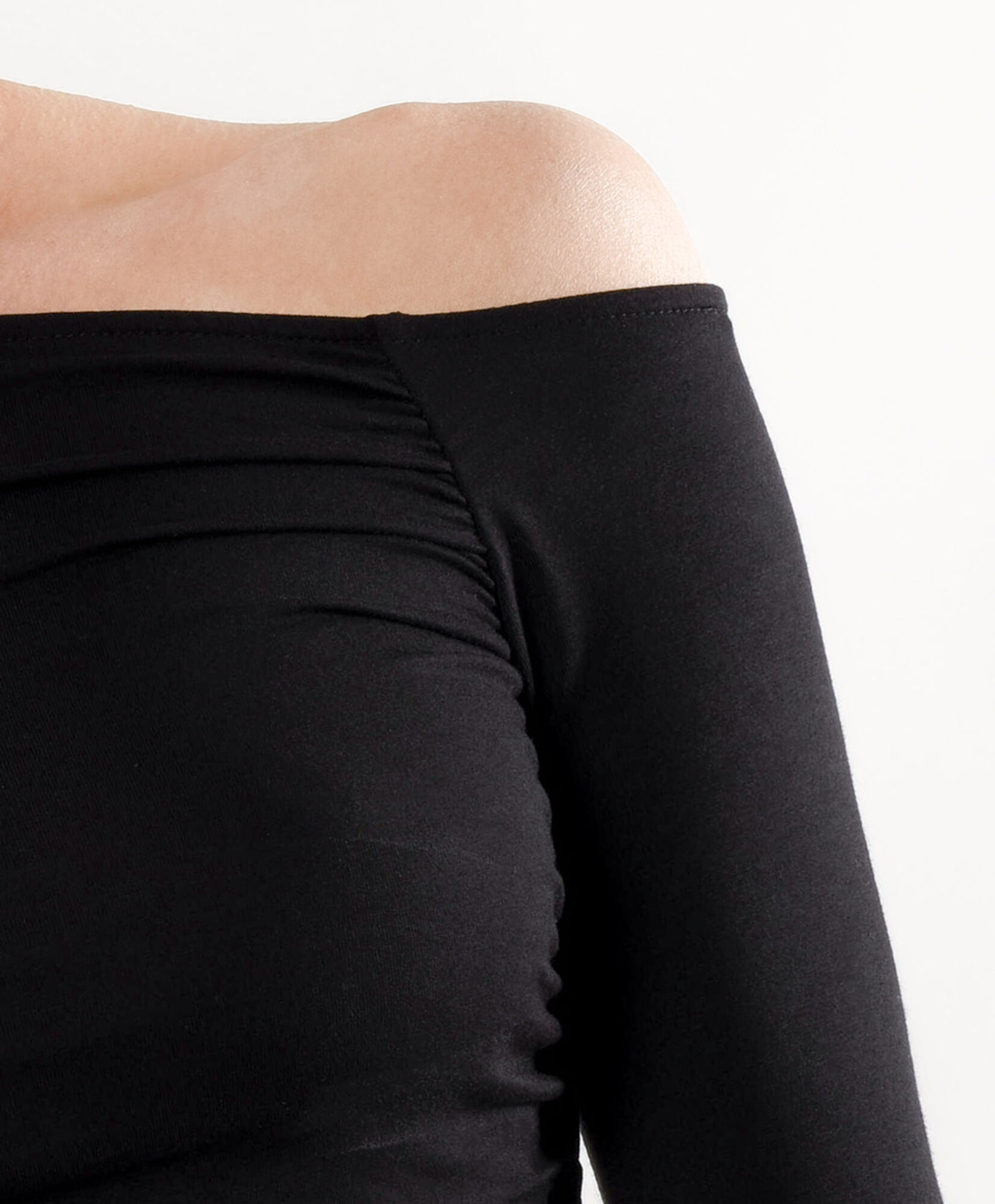 Polera mujer cuello asimétrico Polera mujer cuello asimétrico
