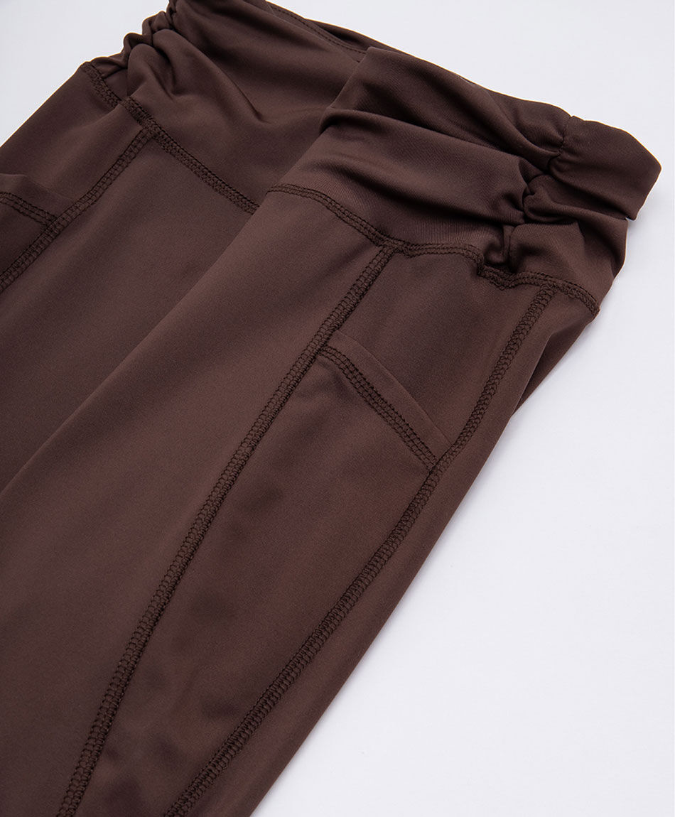 Calza deportiva mujer tiro alto cafe