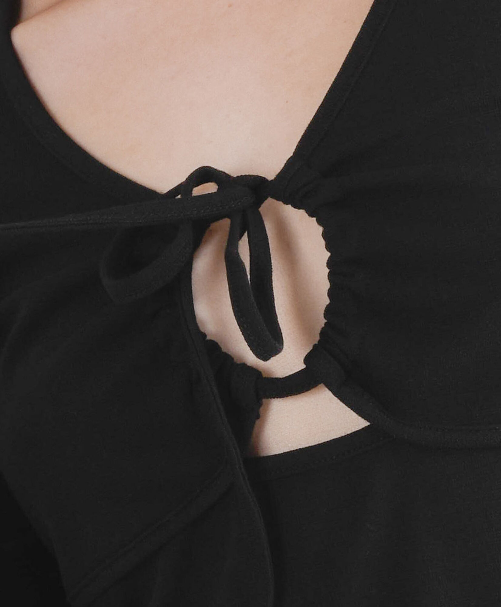 Polera mujer escote con lazo Polera mujer escote con lazo