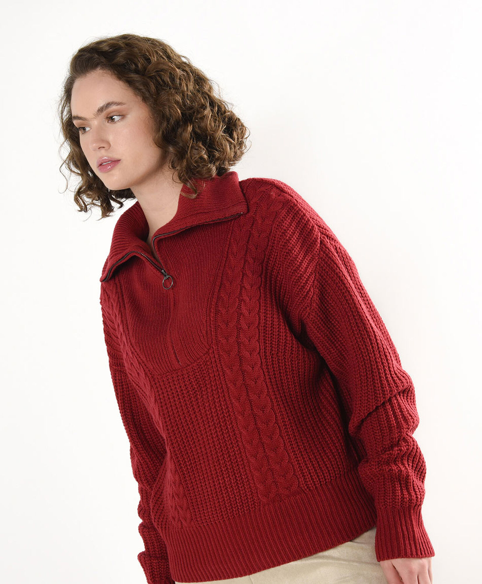 Sweater mujer trenzado rojo cierre medio Sweater mujer trenzado rojo cierre medio