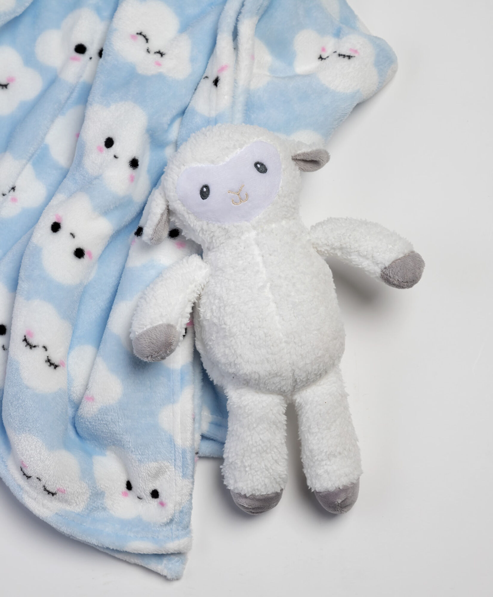 Set mantita + peluche bebé oveja Set mantita + peluche bebé oveja