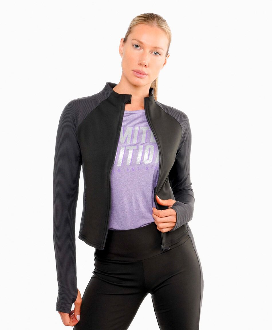 Poler&oacute;n deportivo mujer dise&ntilde;o texturizado