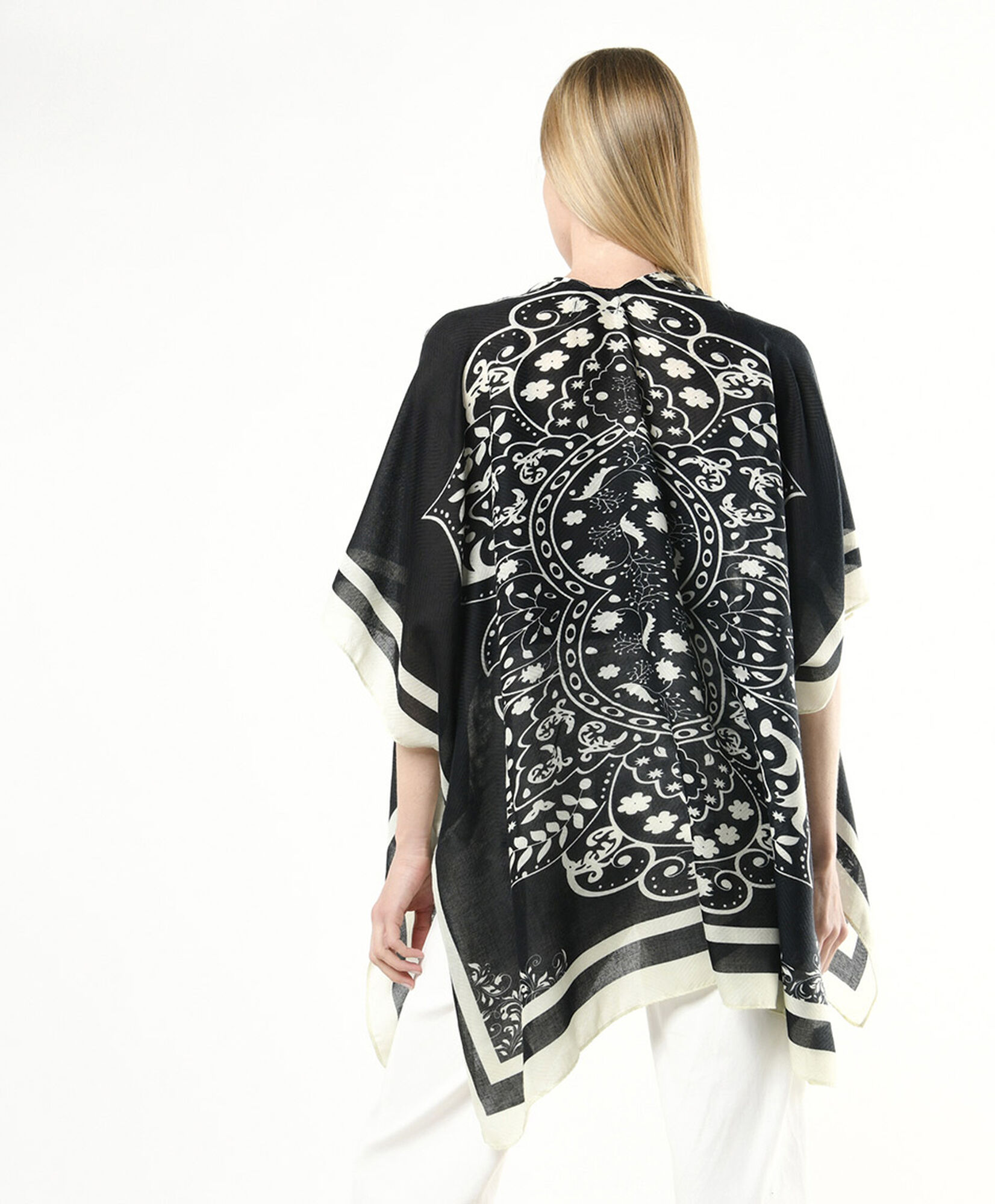 Pareo mujer diseño Pareo mujer diseño