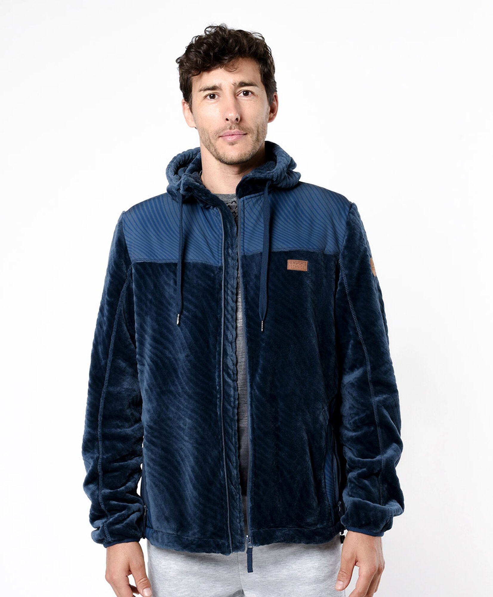 Polerón deportivo hombre suave Polerón deportivo hombre suave