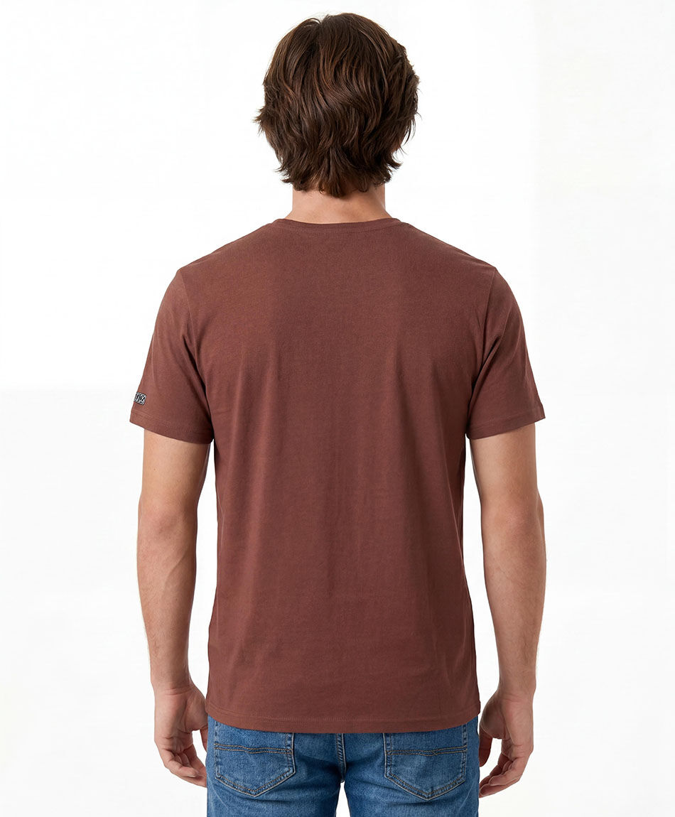 Polera hombre b&aacute;sica bordado manga
