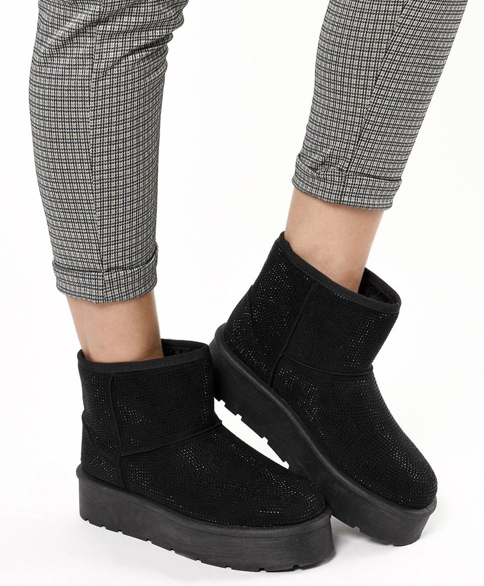 Bota mujer piel piedritas Bota mujer piel piedritas